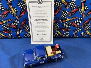 1:43 Matchbox 1956 Chevy 3100 Mobil Battery & Quick Start  Fifties Road Service - Picture 1 of 9