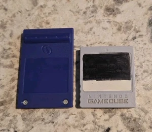 Tarjeta de memoria Nintendo GameCube OEM y tarjeta de memoria InterAct de 4 MB, púrpura, sin probar - Imagen 1 de 4