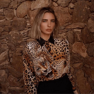 Blusa Bloomingdales Vintage Años 80 Guepardo Leopardo Seda y Cuero Abotonada Foto 1 de 4