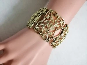 Vintage Gold Tone Textured Leaves Big Panel Linked Bracelet 7.5" Statement - Picture 1 of 3