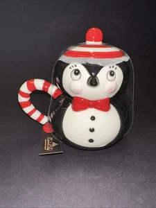 NEU Johanna Parker und Magenta Karneval Landhaus Weihnachten Tasse mit Topper - Bild 1 von 5