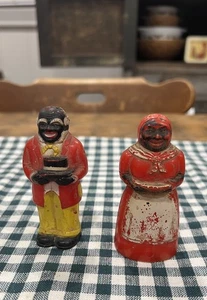 1950's Vintage Salt and Pepper Shakers - Picture 1 of 9