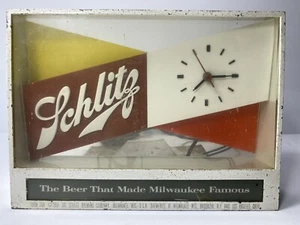 Vintage 1955 Schlitz Beer Bar Light Up Advertising Clock Sign - Picture 1 of 21