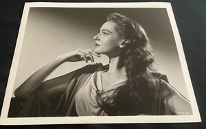 DEBORAH KERR- original PORTRAIT-8x10 B/W -STUNNING PIC!!- 1951 - Picture 1 of 2