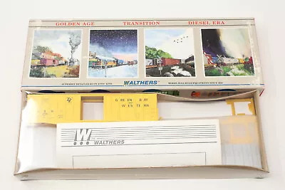 HO Walthers 932-4711 50' Waffle Side Box Car Green Bay & Western GBW 2729 Kit - Image 1 of 4