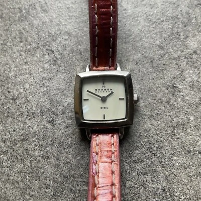 Skagen Womens 245SSLF Quartz Watch Red Leather Band Silver Case MOP Dial A3 - Image 1 of 4