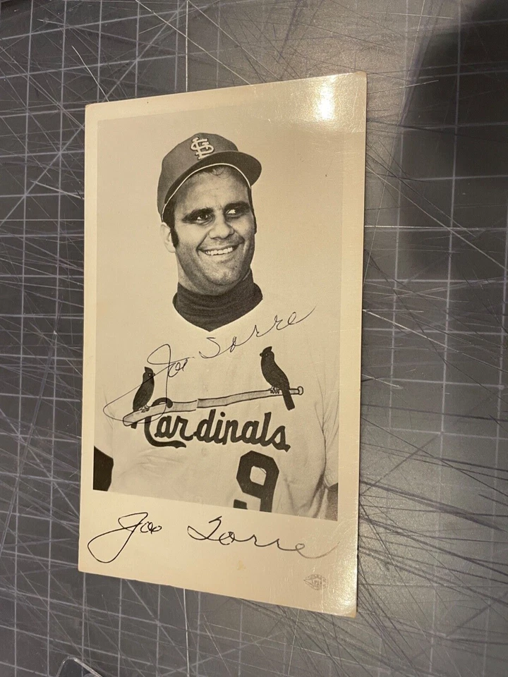 1960'S JOE TORRE ST. LOUIS CARDINALS SIGNED TEAM ISSUED POSTCARD NM - Image 1 of 1