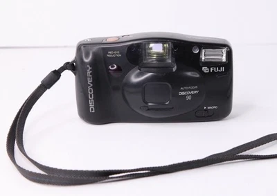 Fuji Discovery 1000 Zoom 35-80mm Point & Shoot Film Camera, For Parts - Image 1 of 4
