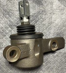 OEM Case New Holland PTO Clutch Cylinder Body/Valve 84342332 (5185786) - Picture 1 of 5