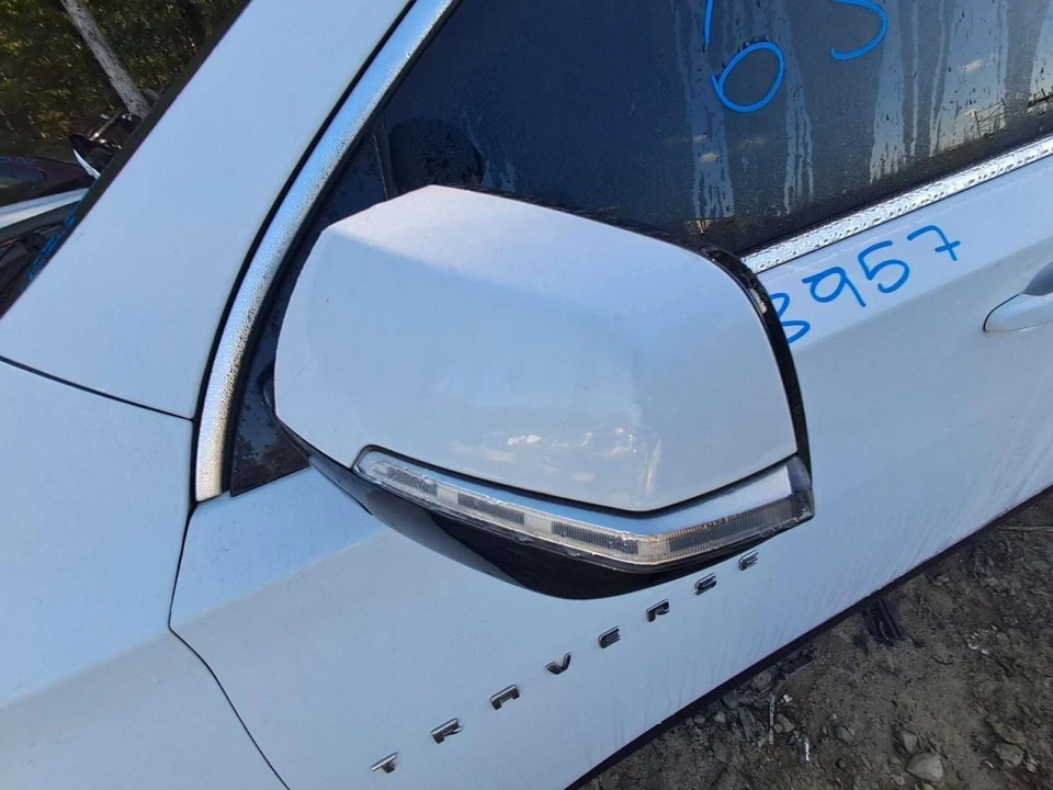 2019 Chevrolet Traverse LH Driver Side Mirror Assembly OEM White Used 2712742 - Image 1 of 4