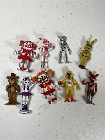 five nights at Freddy‘s figure lot Cover
