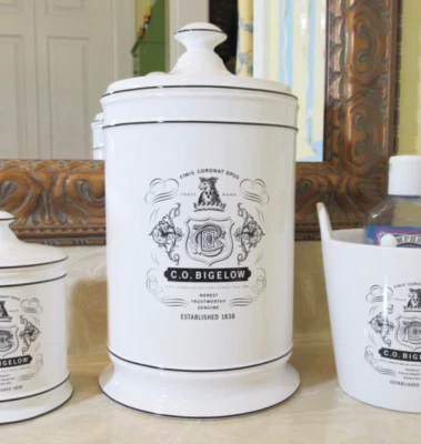 Bote de almacenamiento CO Bigelow boticarios baño blanco y negro boticario Foto 1 de 4