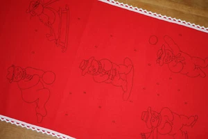 Printed to hand Embroider Table Runner Snowmen RED cotton CSO118 - Picture 1 of 5