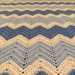 Handmade Afghan Zigzag Blues White Grannycore Blue 39x82 Blanket Knitted - Picture 1 of 5