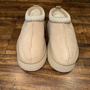 Women's Ugg Tazz /sand/Size 6 - Picture 1 of 5