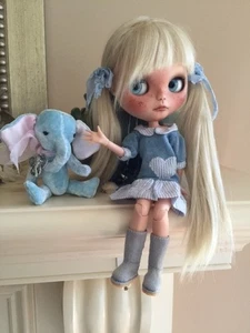 Custom Blythe Puppe von ElfinHugs mit OOAK Outfit - Bild 1 von 14
