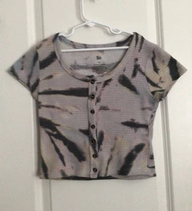 SO Girl’s Cropped Camo Print Top-Sz. XS-Gray/Lilac/Blk.-Button Front-Ribbed Knit - Picture 1 of 11
