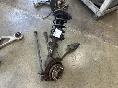 Conjunto de suspensión trasera derecha Ind Rr usado se adapta a: Chevrolet Impala 2007 sin cruz Foto 1 de 4