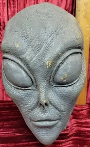 Vintage UNFINISHED ALIEN Movie Photography Prop Oddity Weird Stuff - Picture 1 of 24