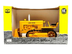 1/16 John Deere MC Industrial Yellow Crawler With Blade, Rubber Tracks - Picture 1 of 3