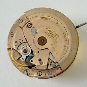 Piezas de reloj Enicar calibre AR 1125 movimiento horquilla equilibrio puente de resorte - Imagen 1 de 2