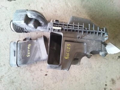 Used Air Cleaner Assembly fits: 2014 Ford Mustang 3.7 Grade A Foto 1 de 4