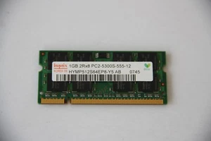 Hynix DDR2-6671GB 2Rx8 PC2-5300S HYMP512S64EP8-Y5 Laptop RAM / Memory SODIMM - Picture 1 of 4