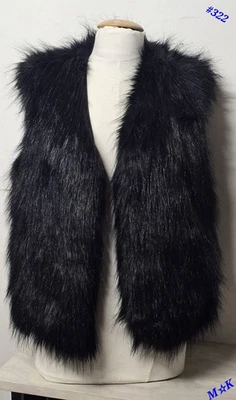 Chaleco de piel sintética para mujer FOREVER 21 frente abierto sin mangas negro talla grande  Foto 1 de 4