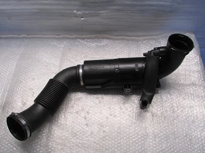 2018-2019-2020-2021-2022 BMW X1 F39 2.0L Engine Intercooler Pipe 7619268-04 OEM - Изображение 1 из 4