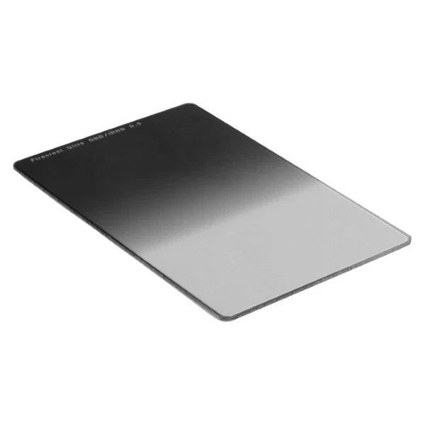 Formatt Hitech Firecrest Ultra Soft Edge 100x150mm ND Graduated 0.9 (3 ) Filter - Image 1 of 1