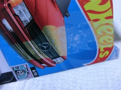Hot Wheels 89 Mercedes-Benz 560 SEC ERROR AMG Foto 1 de 3