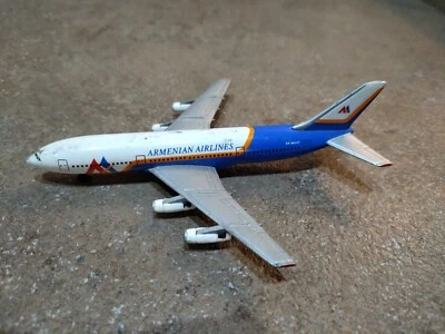 Ilyushin Il-86 Armenia Airlines Scala 1/500 Aereo Passeggeri Commerciale - Immagine 1 di 3