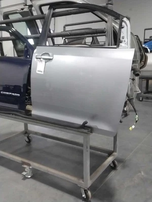 Conjunto de puerta delantera derecha usado se adapta a: Toyota Sienna 2012 ventanas eléctricas F Foto 1 de 4