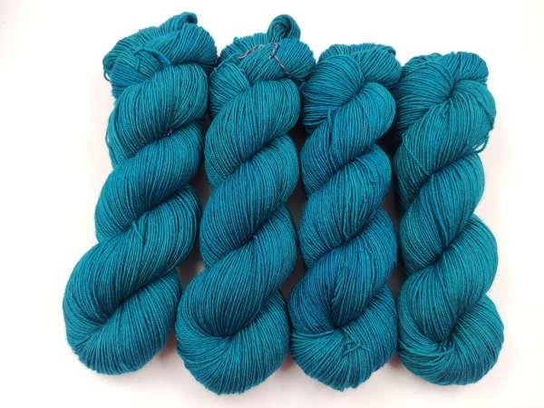 handgefärbte That Yak Sock Sockenwolle 100 g - PETROL  870 - Bild 1 von 1