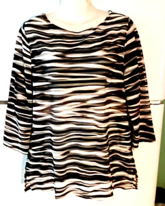 WOMEN'S CHICO'S TRAVELERS BROWN STRIPED 3/4 SLEEVE MESH TUNIC TOP SIZE 1 M - Picture 1 of 4