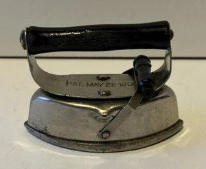 ANTIQUE ADVERTISING ASBESTOS SAD IRON WOOD HANDLE & IRON INSERT PAT MAY 22 1900 - Picture 1 of 7
