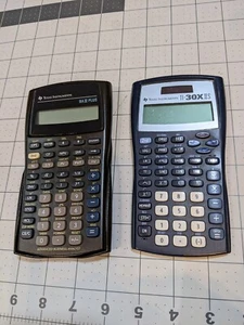 Calculadoras de instrumentos Ti-30XIIS y BAII PLUS Business con cubierta Texas PROBADAS - Imagen 1 de 7