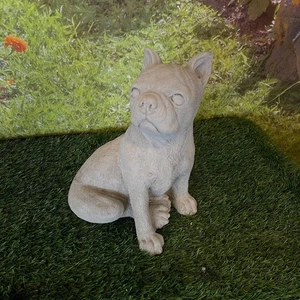 Welpenmops Statue - Massive Betonskulptur Welpe Hund Stein Denkmal - Bild 1 von 3