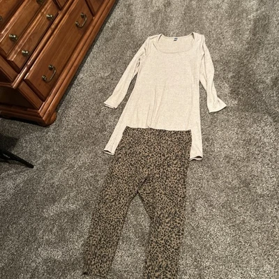 Lot Of  8 Cardigans Wraps Tops Shirts Coverups Blouse Woman Girls - Image 1 of 4