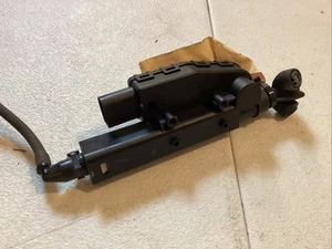 2006-2010 AUDI A8 QUATTRO FRONT HEADLIGHT WASHER SPRAY NOZZLE OEM 4E0 955 965 AA - Bild 1 von 7