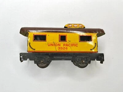 Vintage Marx O27 Gauge Tinplate 3824 Union Pacific Caboose Brown & Yellow - Image 1 of 4