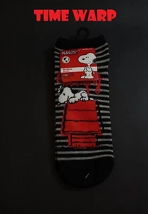 2022 PEANUTS SNOOPY NO-SHOW SOCKS SHOE SIZE 4-10 - Picture 1 of 2