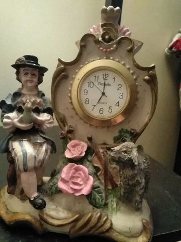 Resin Desk Clock, Holiday Treasures,  Time After Time, needs new watch battery Cover