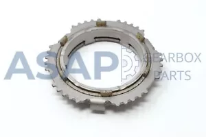 5MX65 6MX65 3 PART SYNCHRO RING 1ST / 2ND / 3RD GEAR FITS FORD 2433159 / 2116245 - Picture 1 of 2