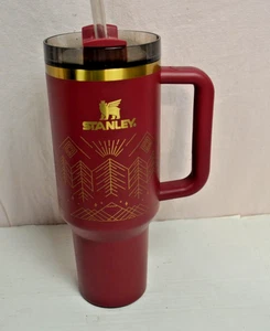 Stanley Limited Edition Cranberry Winterscape 40 oz Quencher H2.0 Tumbler NEW - Picture 1 of 4