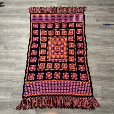 Cobertor quadrado de crochê vintage mão vovó afegão brilhante colorido 41”x60” - Imagem 1 de 4