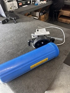 Sistema de purificación de agua ultravioleta Pentek UVBB-120-1 NUNCA USADO - Imagen 1 de 11