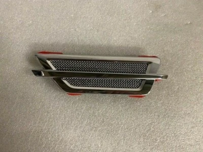 Cadillac STS 2008-2009 conductor izquierdo cromo guardabarros ventilación nuevo OEM 25789506 Foto 1 de 3