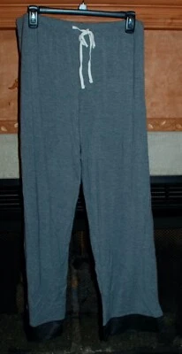 Large  Women's Jockey Blooming Cosmos Gray Sleep Pants Satin Trim at Hems - Изображение 1 из 4