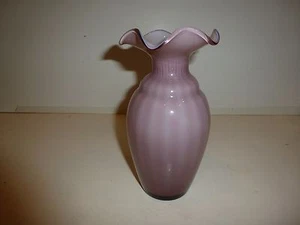 Lovely Art Glass Vase, Scalloped Top Rim, Pink-Purple w White Inside - Picture 1 of 6